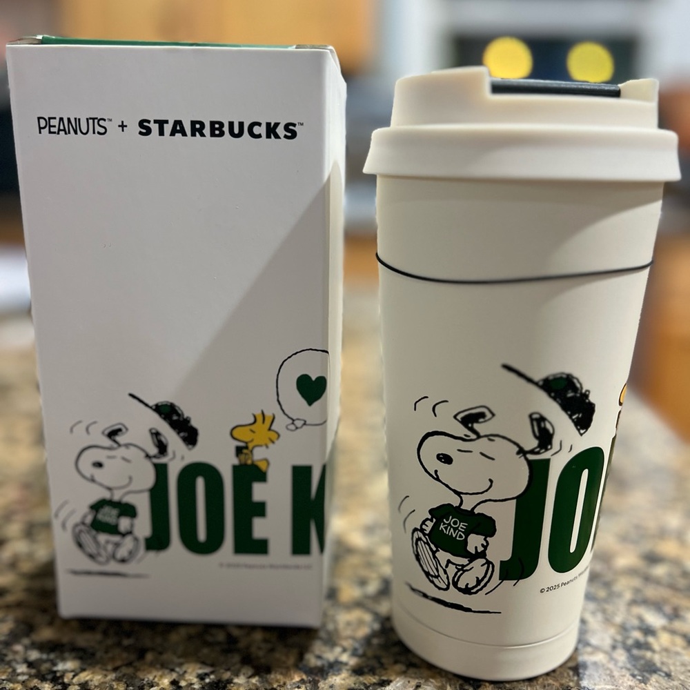 Starbucks Peanuts Snoopy Travel Mug